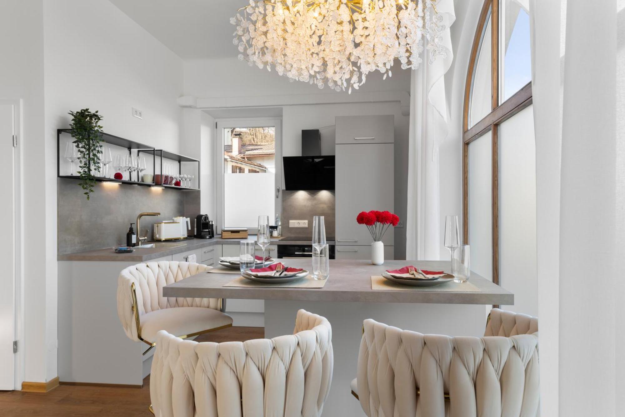 Liebelei Miesbach - Boutique-Apartment Mit Terrasse Im Zentrum Exterior photo